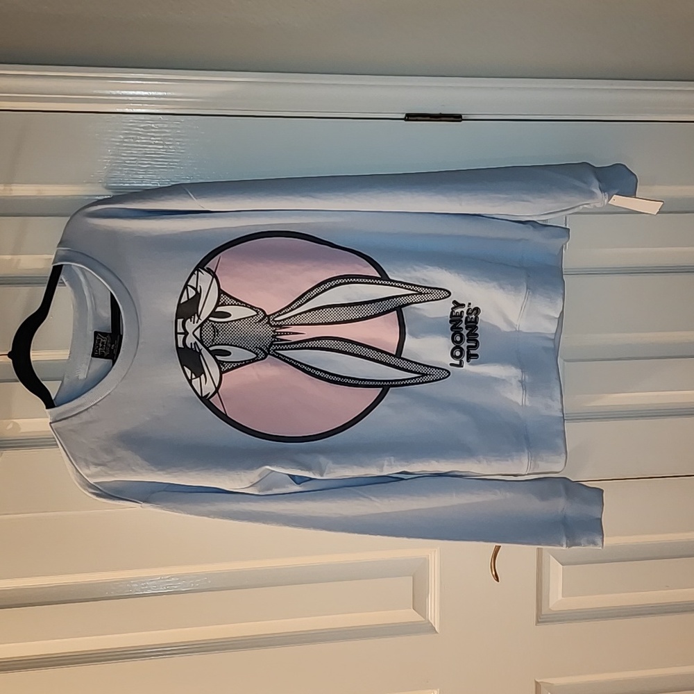 N EW Looney Tunes Bugs Bunny Pullover Sweatshirt '